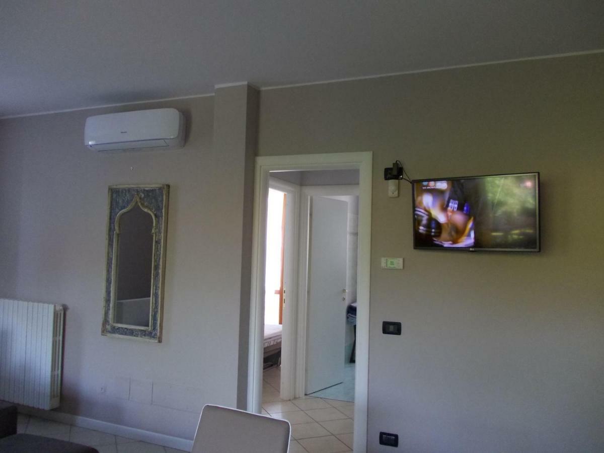 Alessandria Residence Десенцано дел Гарда Екстериор снимка